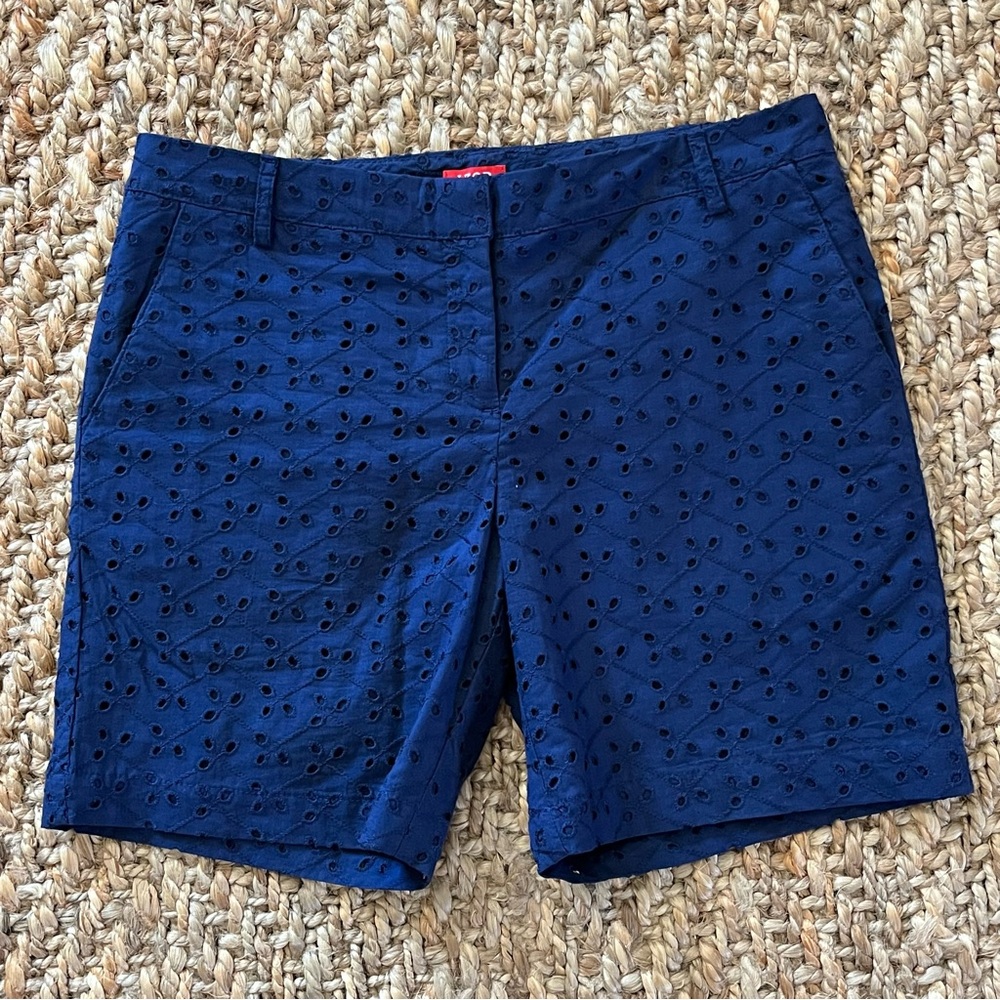 Izod eyelet shorts size 4 navy blue